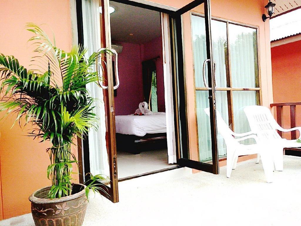 Chalet de Luxe avec Jardin